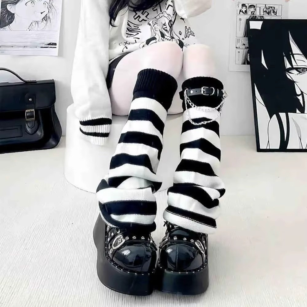 Penghangat Kaki Rajutan Gothic - Boot Sock Slouchy ulasan dan harga